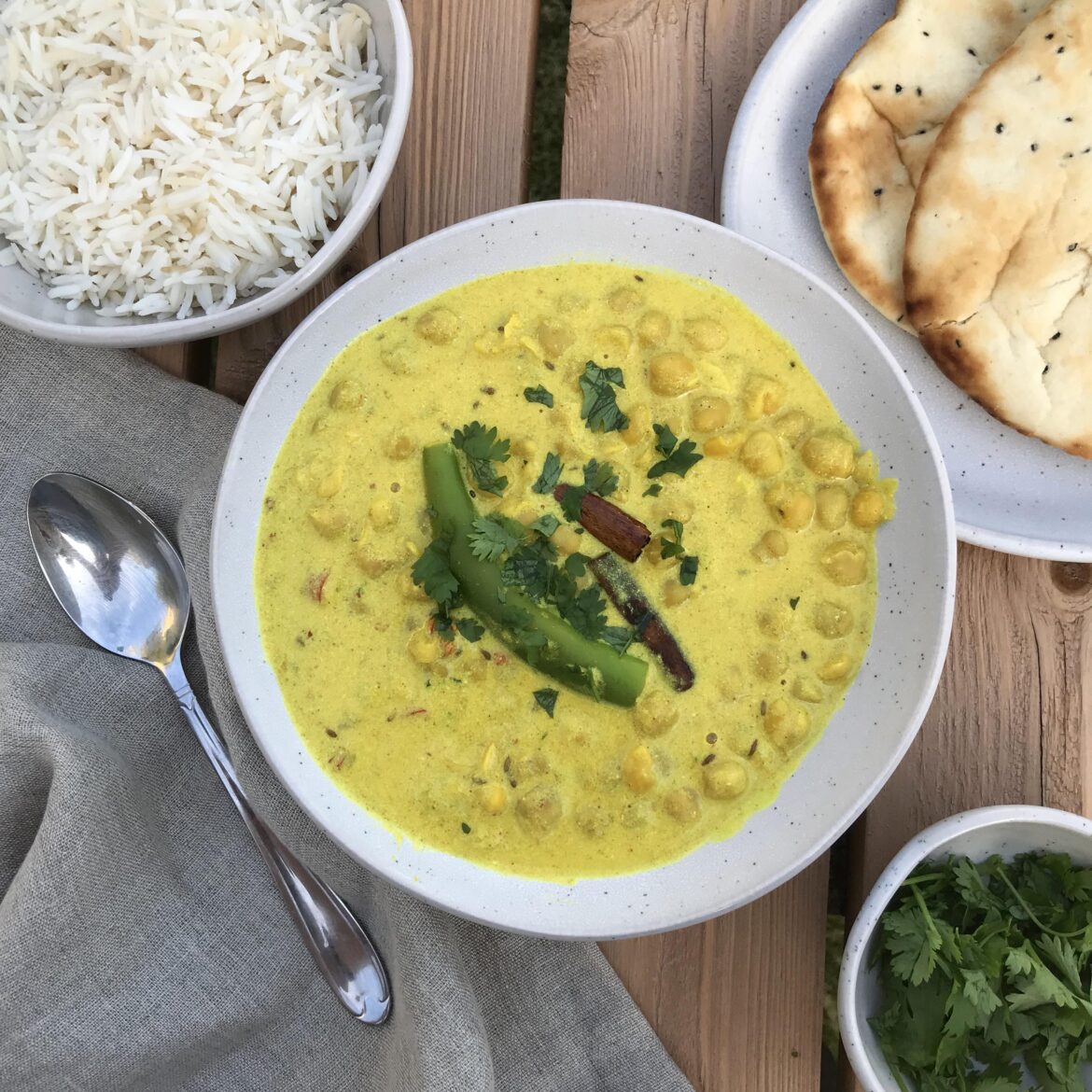 Himachali Chana Madra - chickpeas in spicy plant youghurt gravy. Recipe linked!