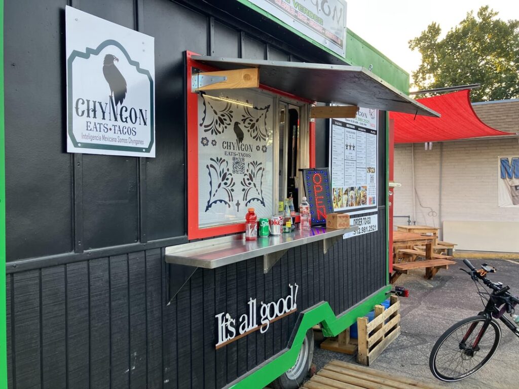 Chyngon food truck on Burnet r