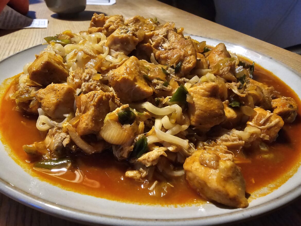 I based this meal on the Samyang Buldak 2x. It was surprisingly mild. I can't get my hands on the 3x but I wanna try.