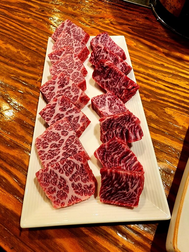 Yakiniku-style grilled hanwoo at Bbul, Mangwondong