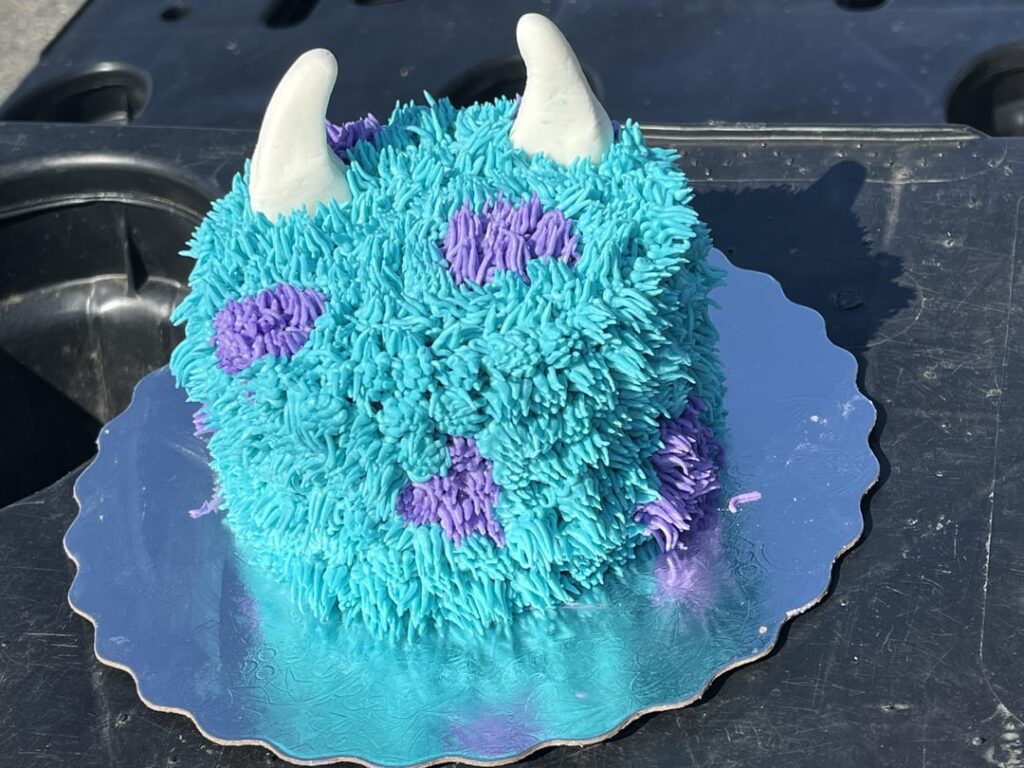 My most recent cake order! I’m obsessed!