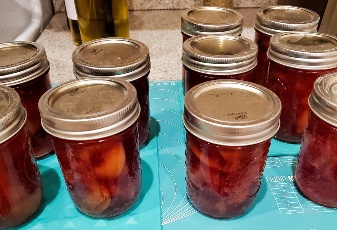 Red peach preserves/conserve?