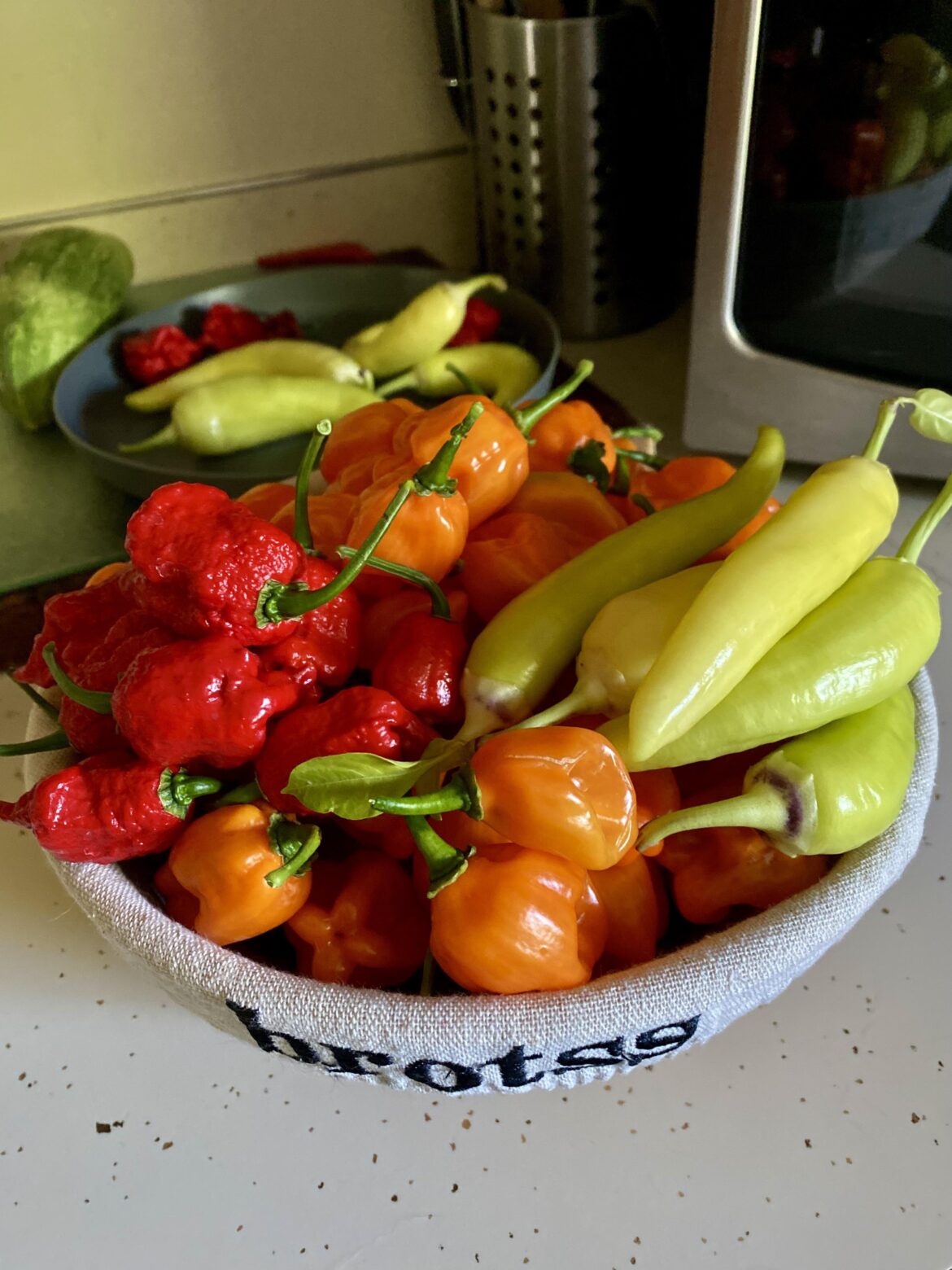 Hot sauce or dehydrated pepper flakes? What would you do!?