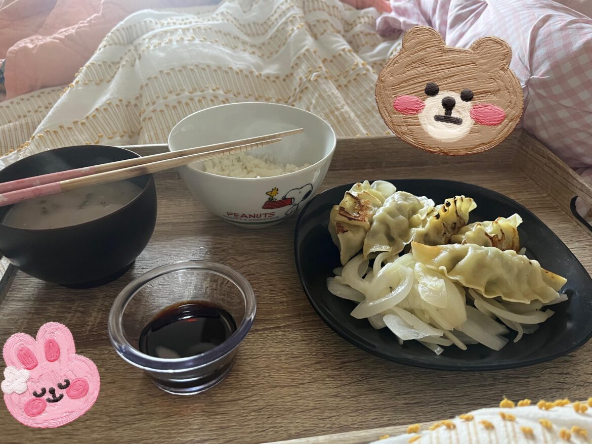 Onions made an appearance in my husband’s lunch for me today 🧅💕 Onions made an appearance in my husband’s lunch for me today 🧅💕