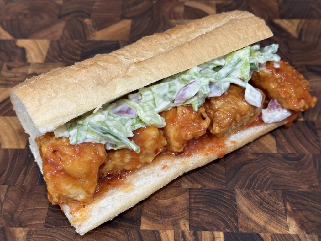 orange chicken po’ boy