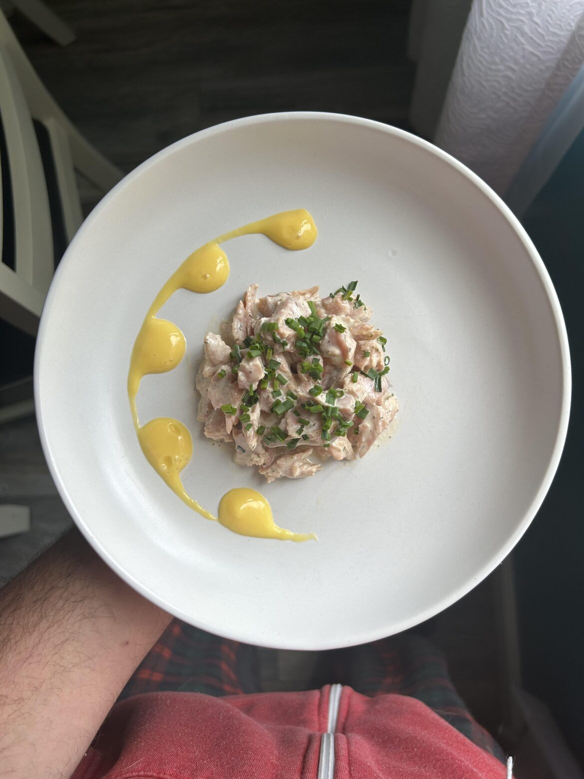 Just-cooked salmon with saba and dill aioli, lacto-mango purée, chives.