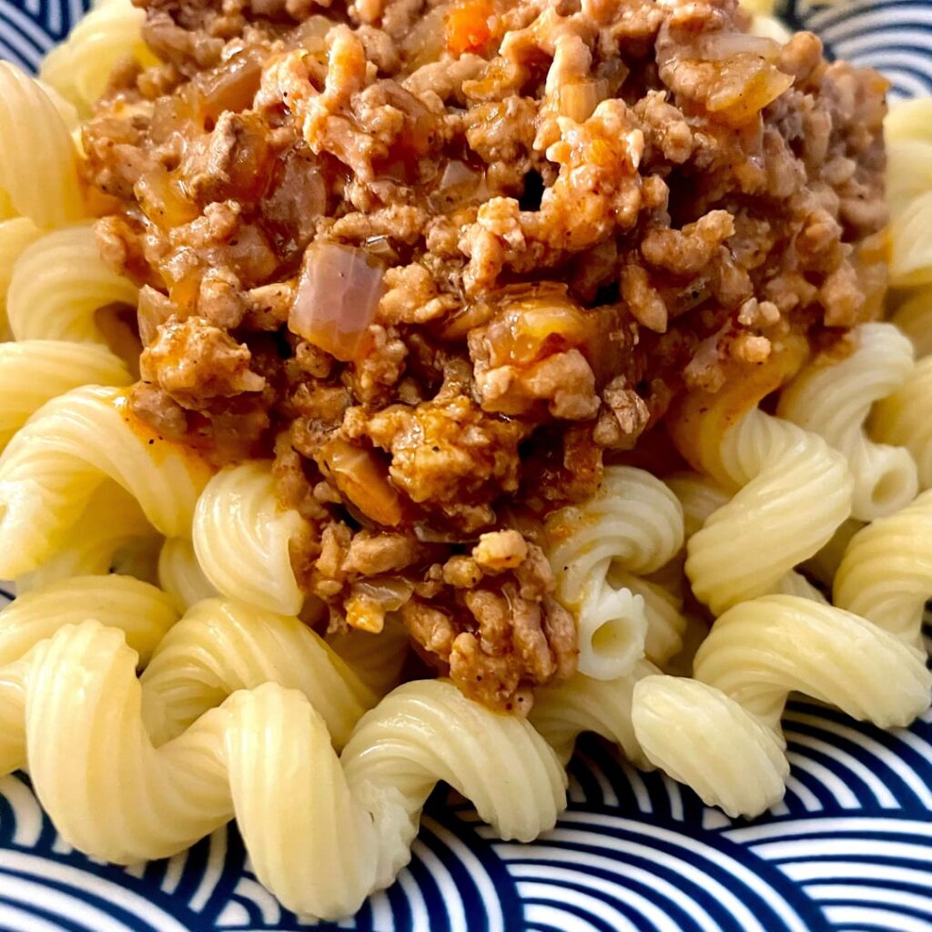 Classic swabian haschee with pasta. And a hessian beer.