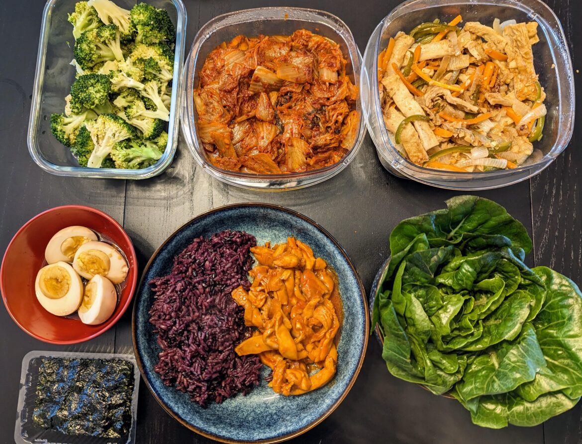 Spicy chicken bulgogi with choice banchan