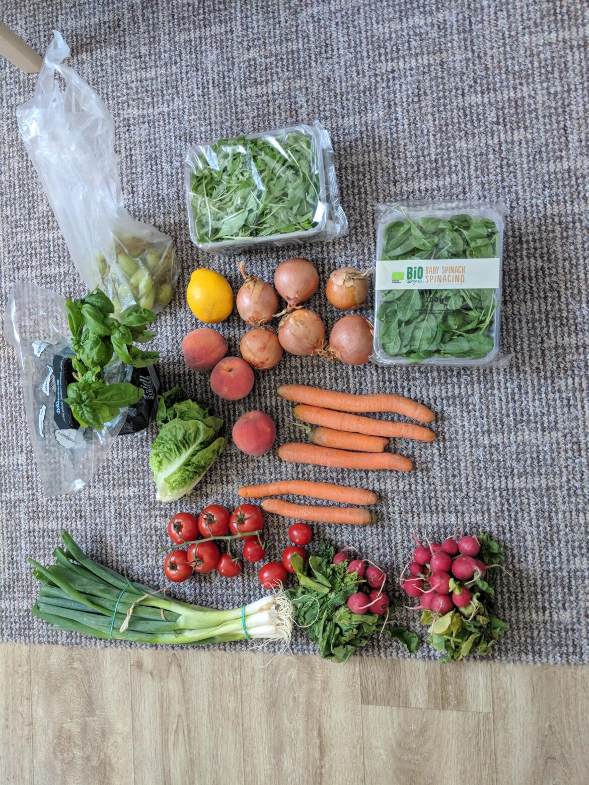 Another mystery box for 1 eur snatched!