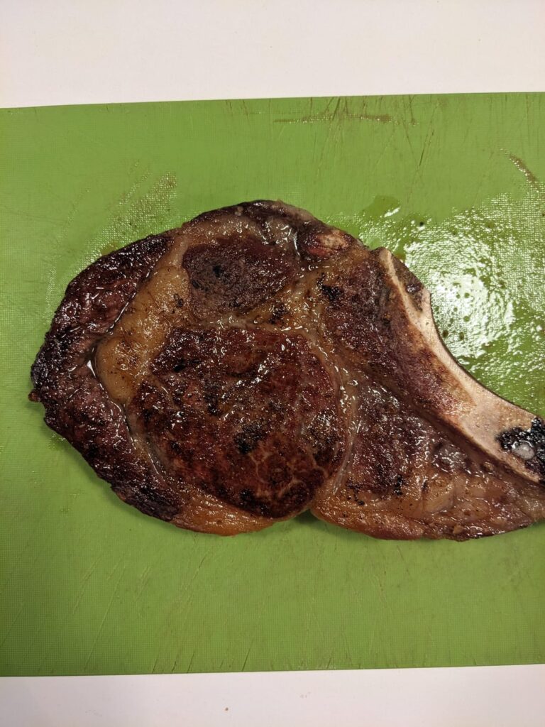 Last week I had to skip on some dry aged steak at the restaurant because the smallest portion was like 45oz and the gf wasn't feeling it so treated myself tonight instead.