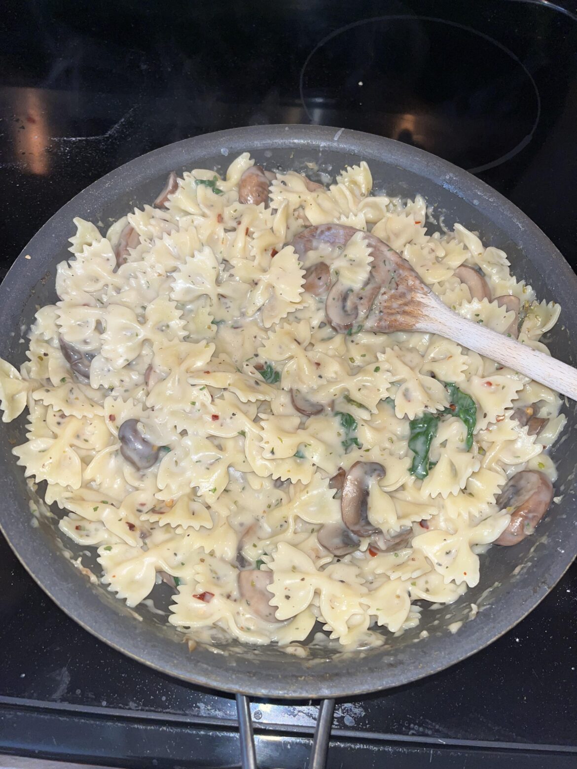 Freestyled this mushroom pasta for lunch today