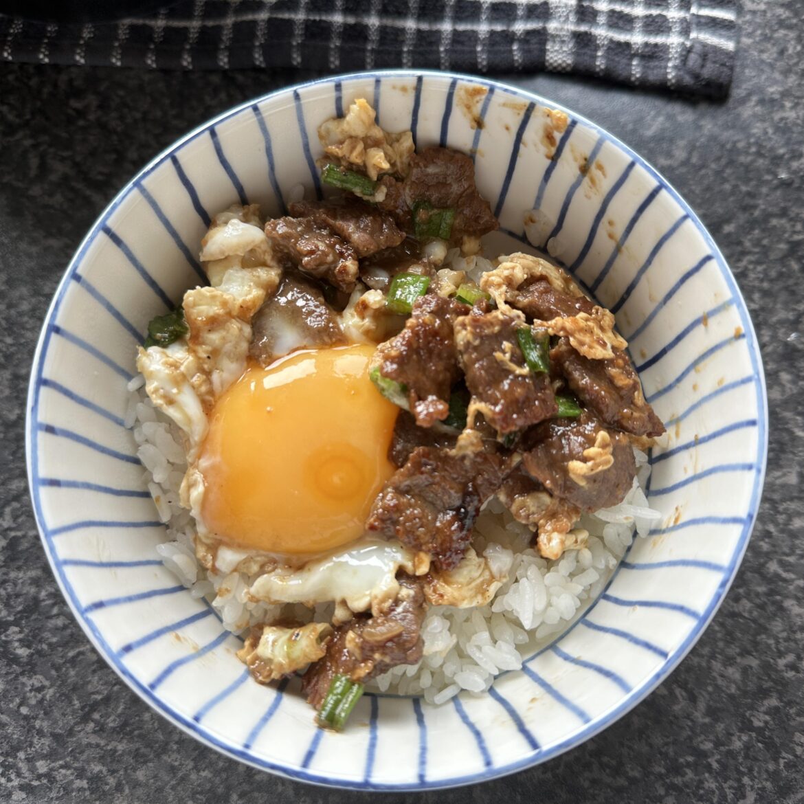 using yesterday's leftover 불고기 marinade