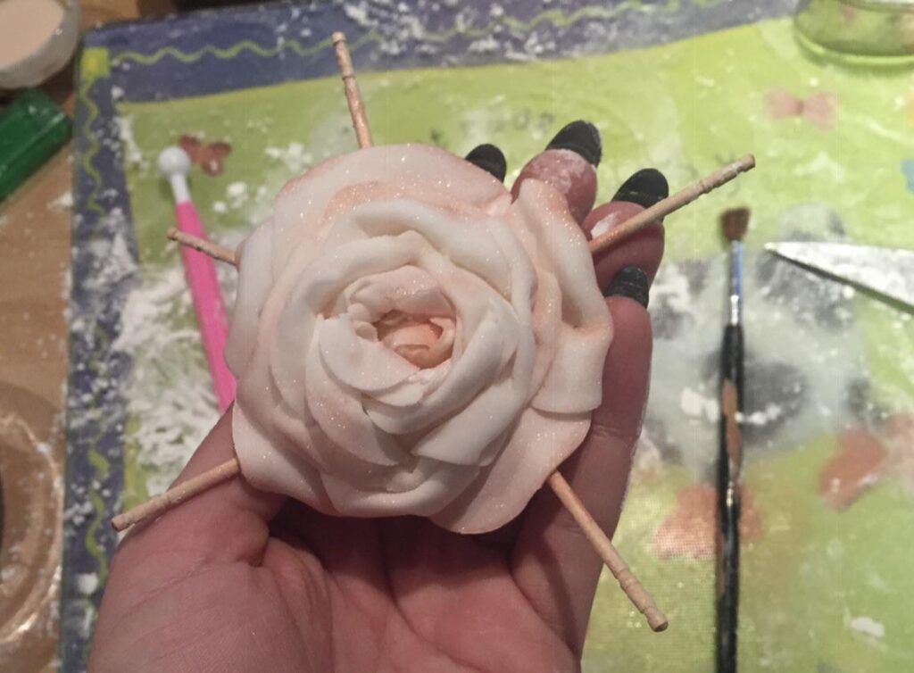 Marzipan roses - how?