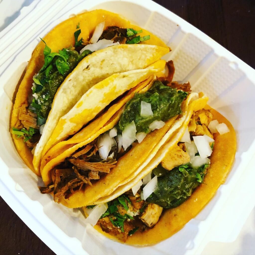 I got juicy tacos on Baglaroad Street