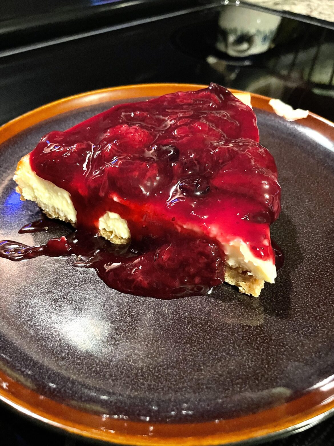 Cheesecake with mixed berries