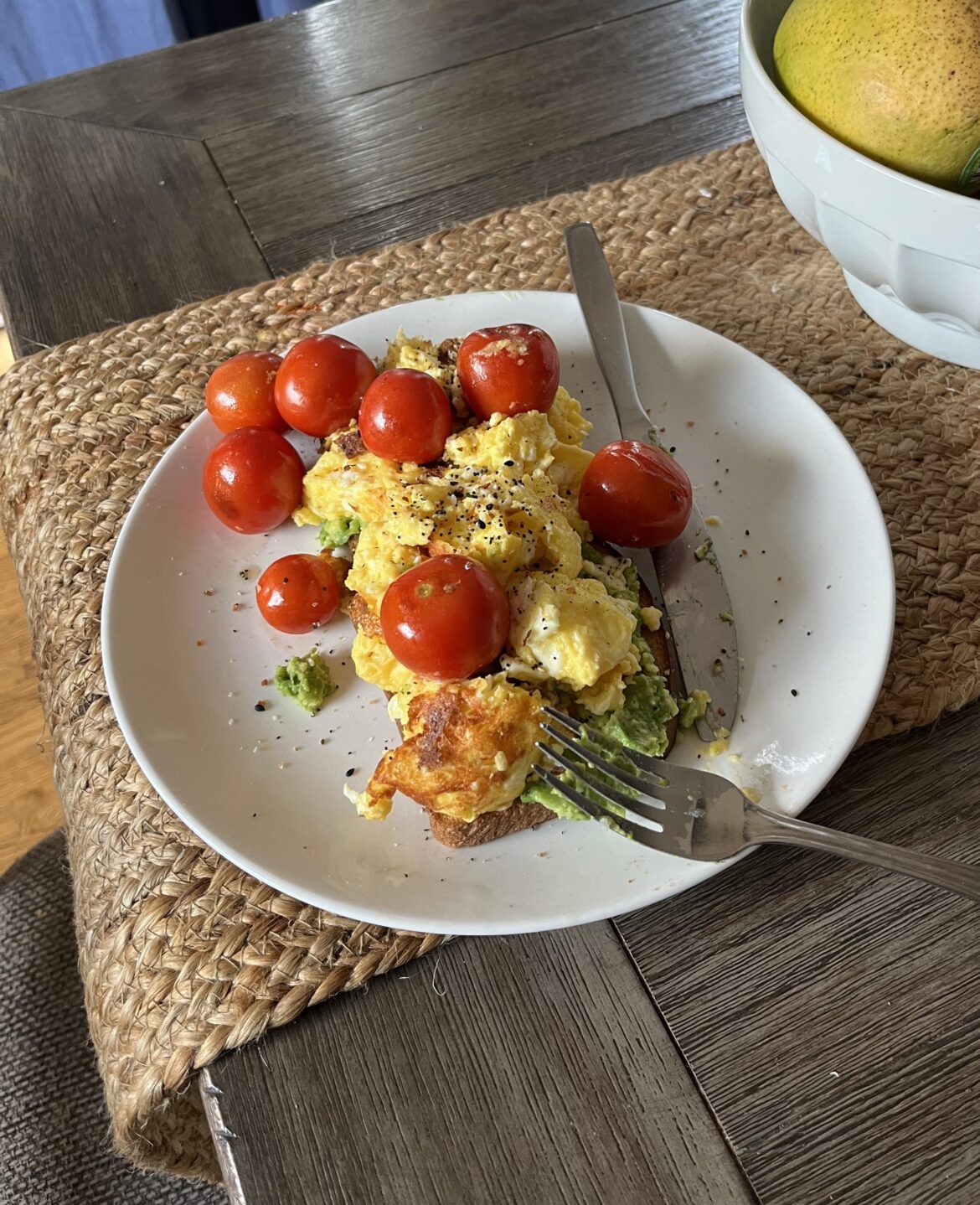 Are scrambled eggs on avocado toast allowed?