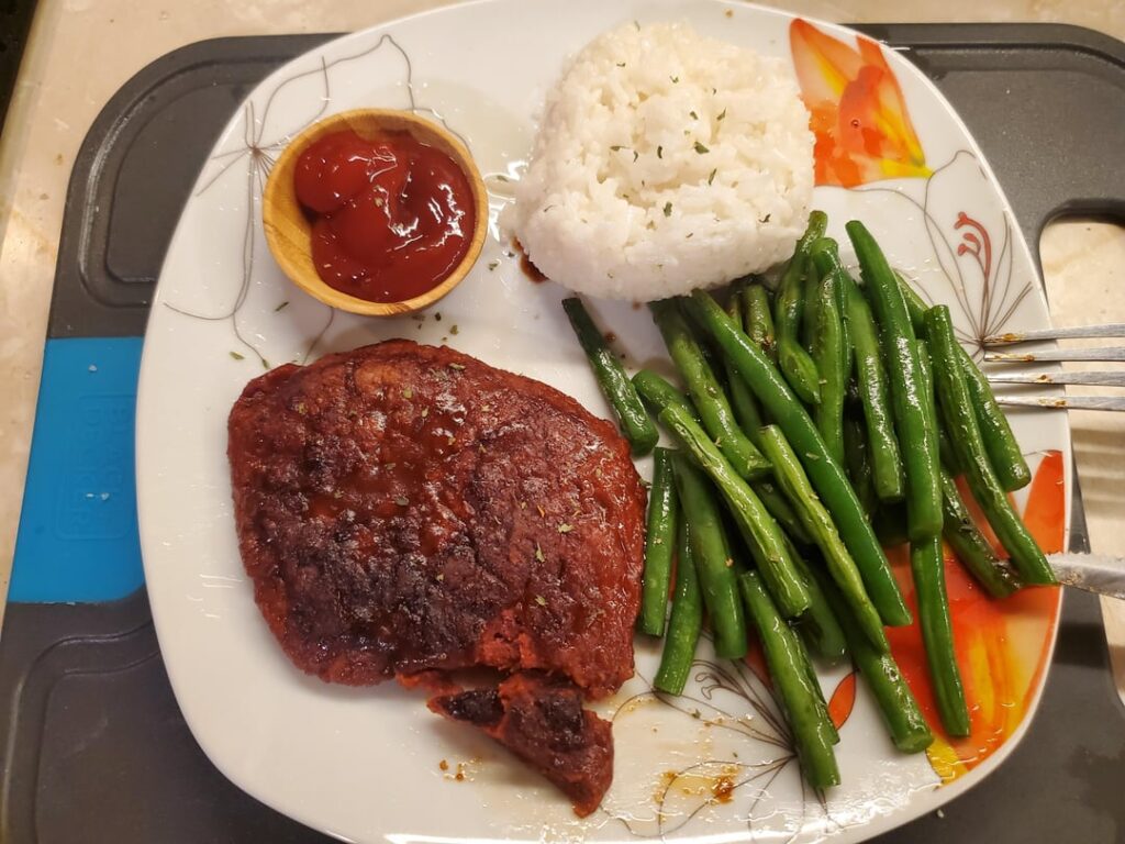 Made vegan steaks again. With green beans and some rice