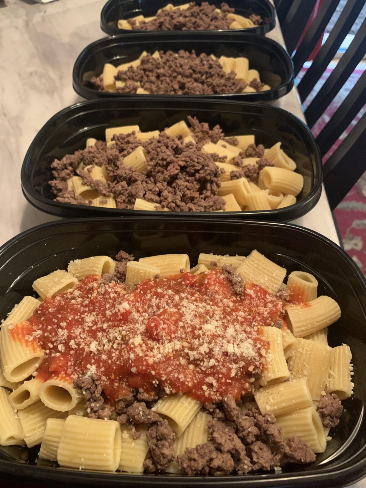 On a bulking diet. Rigatoni with ground beef: ~660C 42P per tray.
