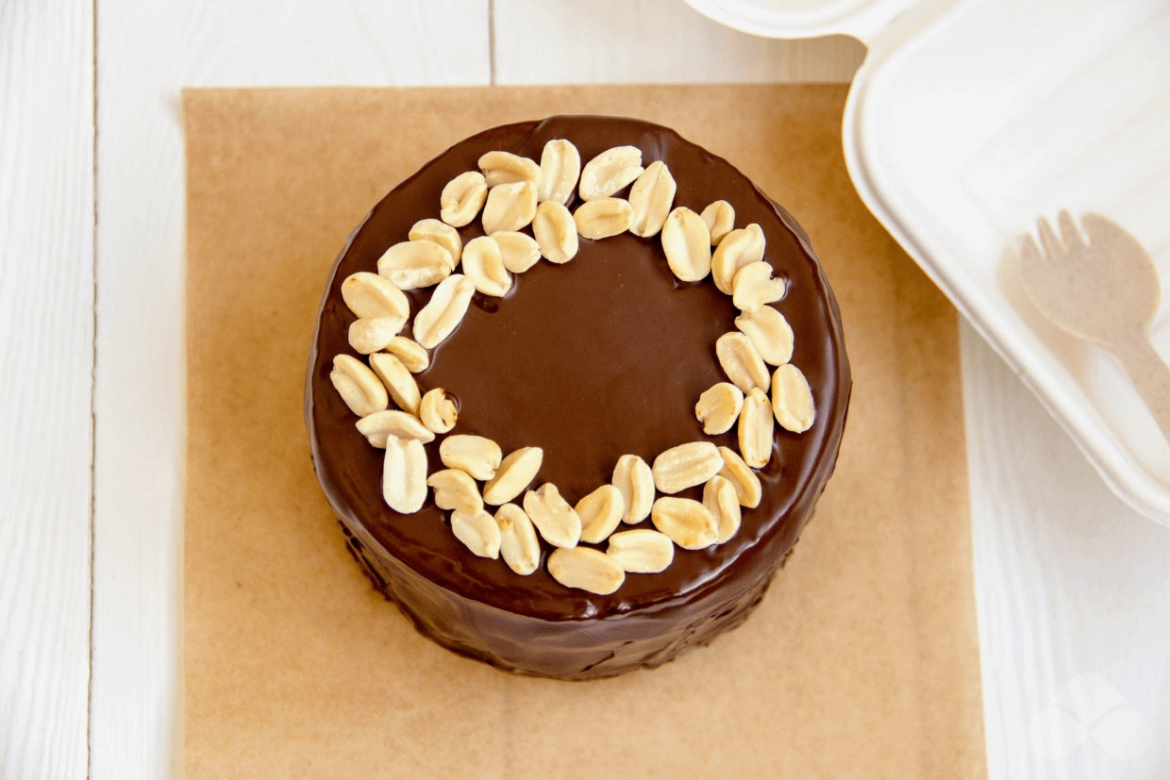 A bento snickers cake.