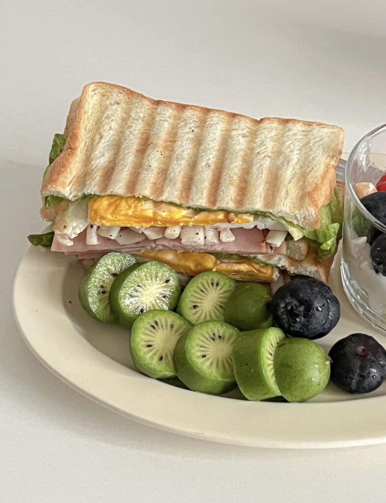 Good morning! I wish you all a smooth work in the new week and a full and happy day