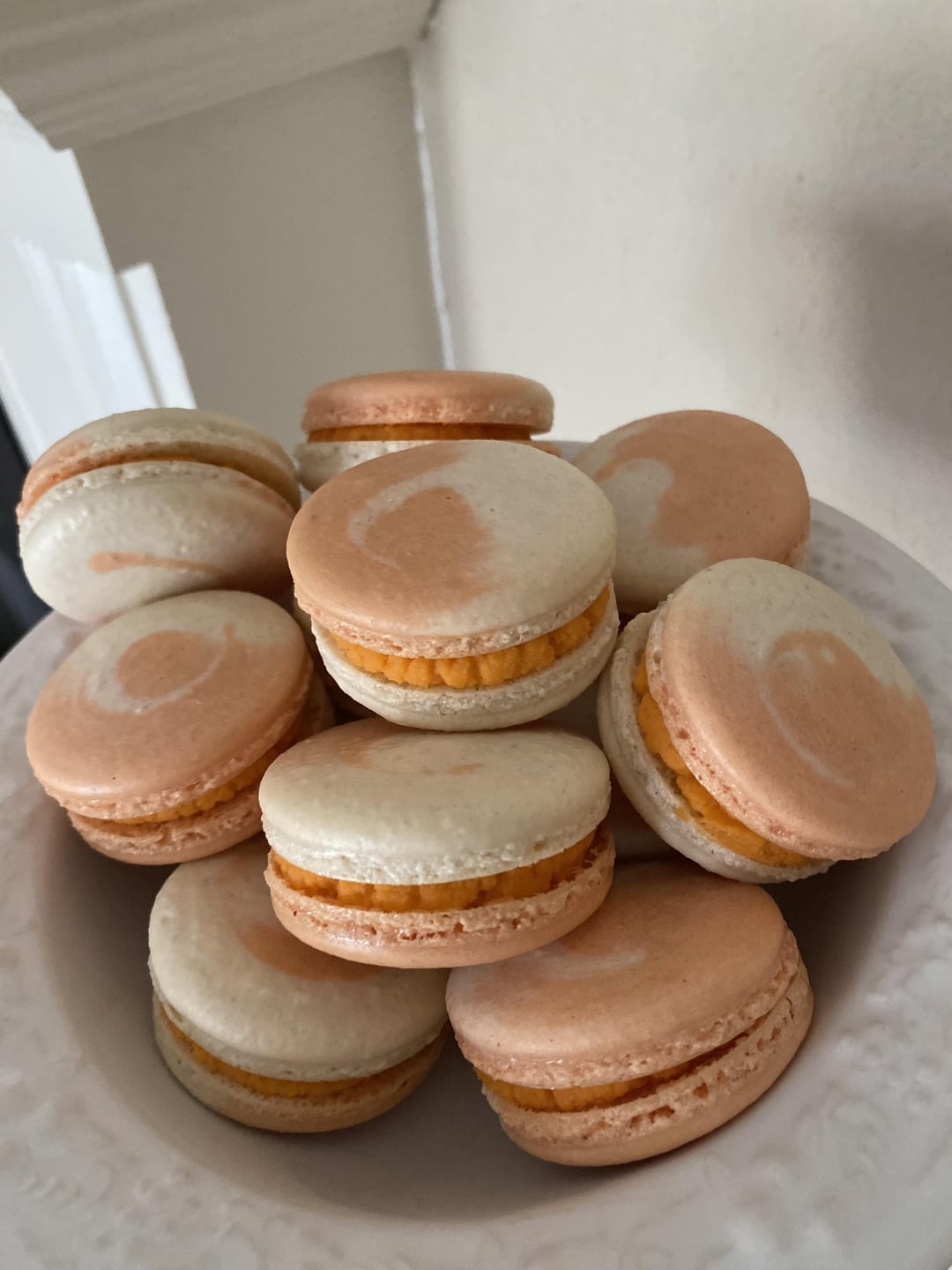 Thai tea Macarons ! Thai tea ganache looks bad ik but tastes so good