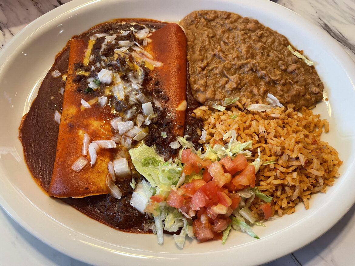 finally tried chuy’s for the first time – the hype is not real. this was not great at all.