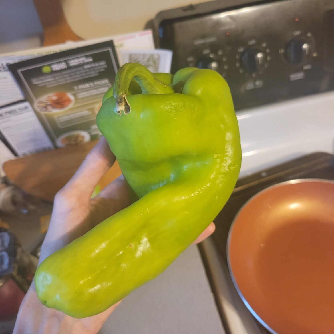 When they said "long green pepper," they were not lying
