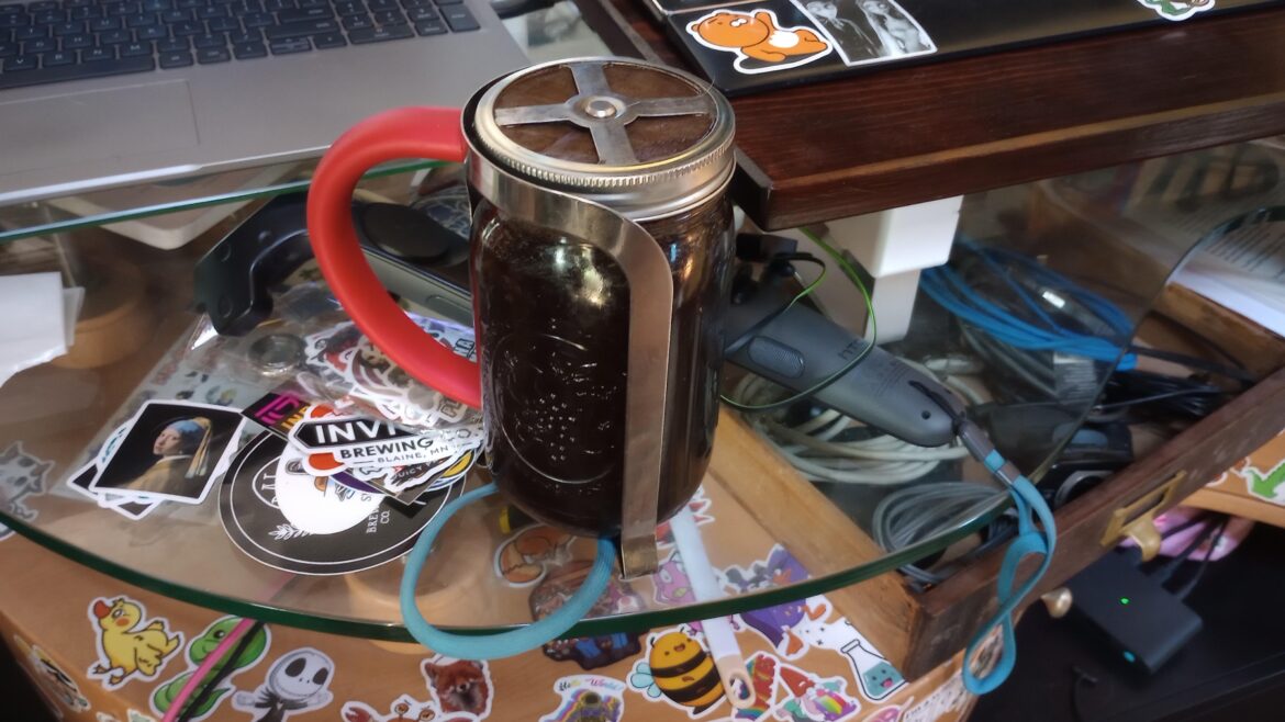 My French presses keep shattering and I found large mason jars fit the caddy and strainer (with a slight trim)