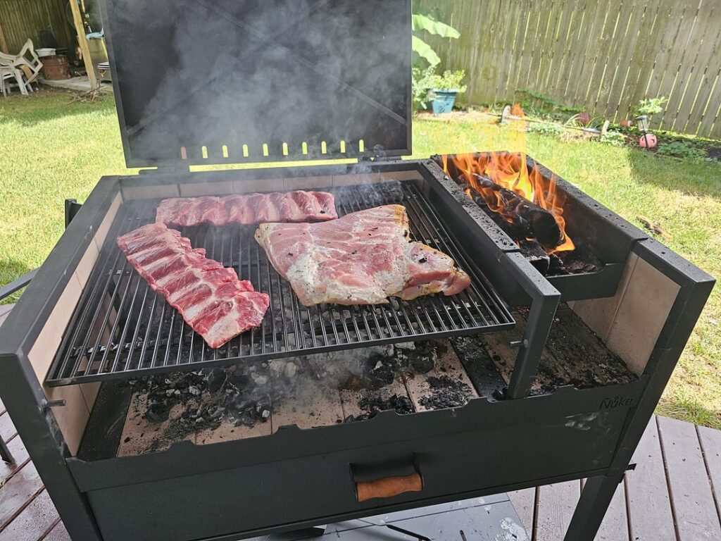 Got an argentinian grille. First cook, beef back ribs and pork belly. Meat was beautifully tender, subtle smoke. It was fun and cerebral, great way to spend a Sunday afternoon.