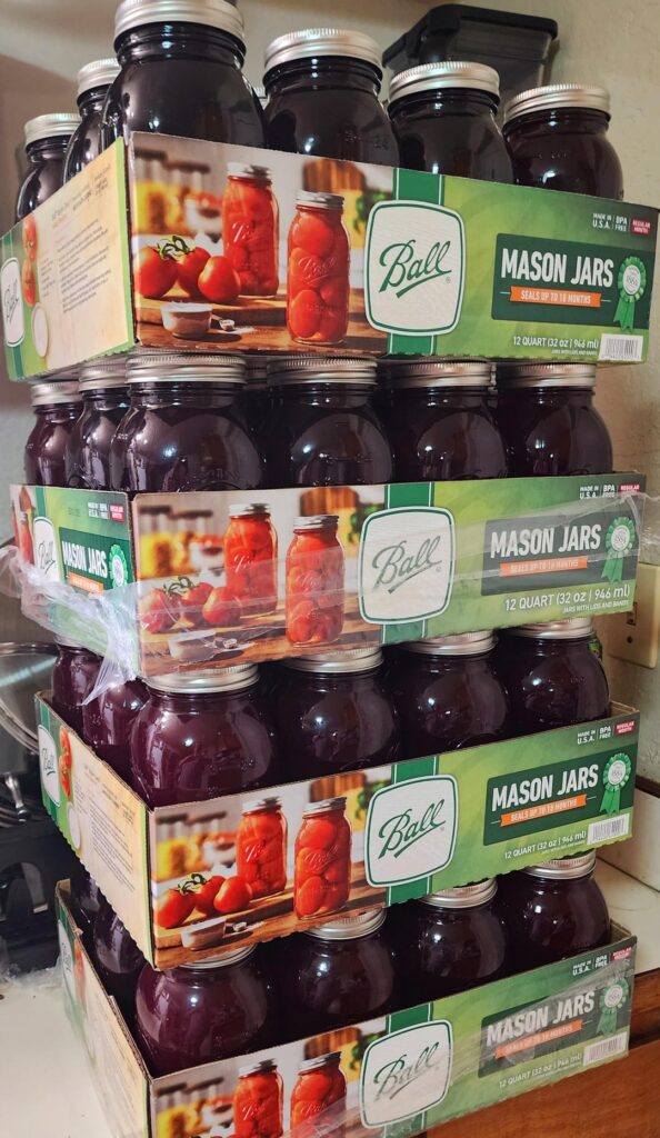 Finally finished the grape juice! 🥳 The white turned so pretty pink!