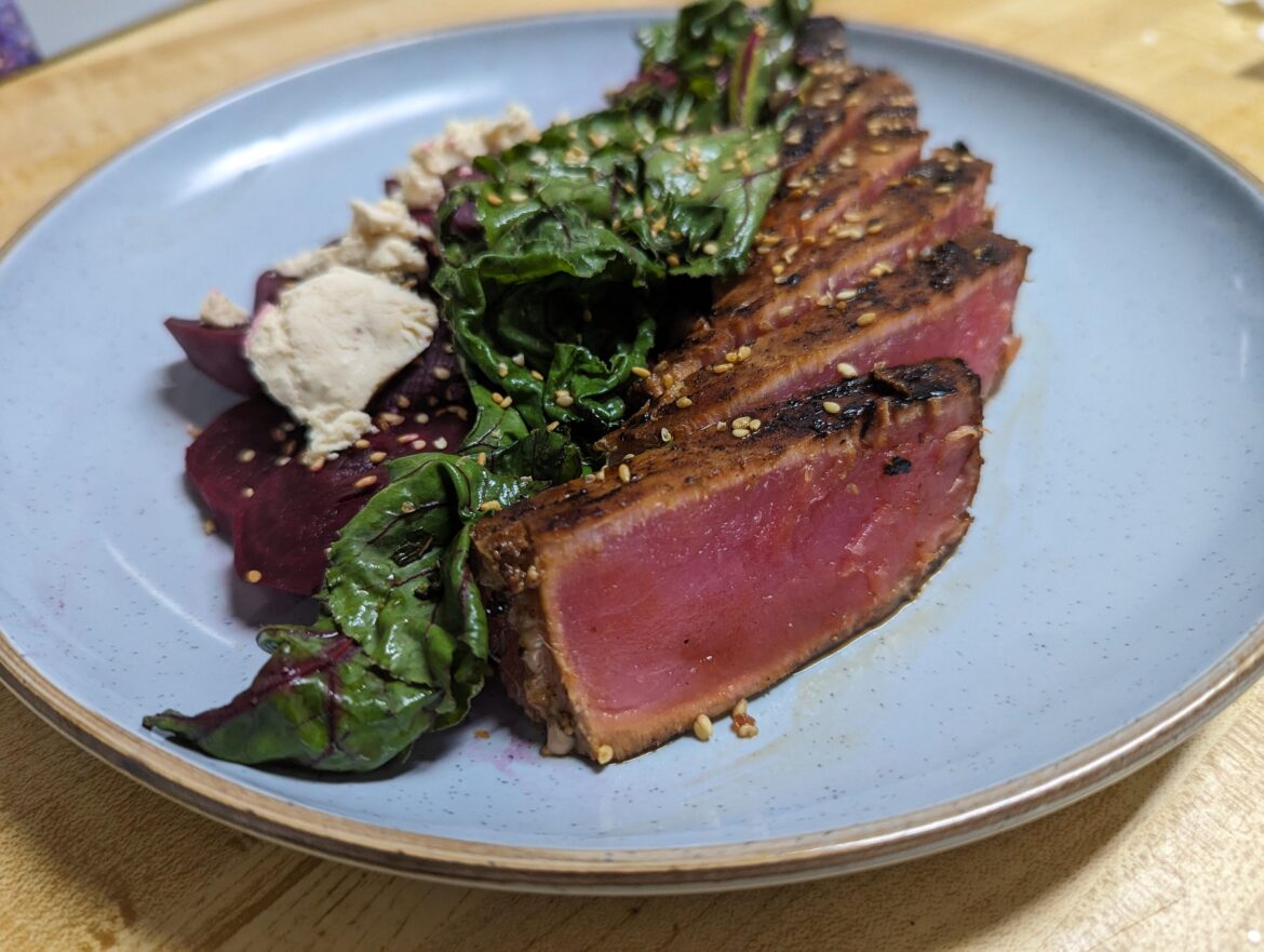 I'm a total nub but I'm really proud of the this dish I've put together without a single reference, just from my brain. Tuna, beets+beet greens
