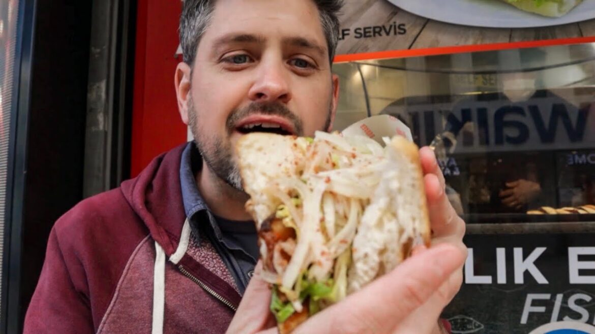 The Best Fish Sandwich in Istanbul (BALIK EKMEK)