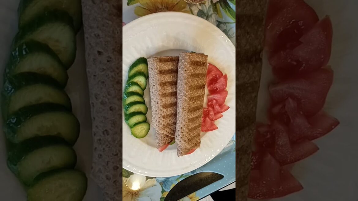 grilled halloumi cheese sandwich ❤