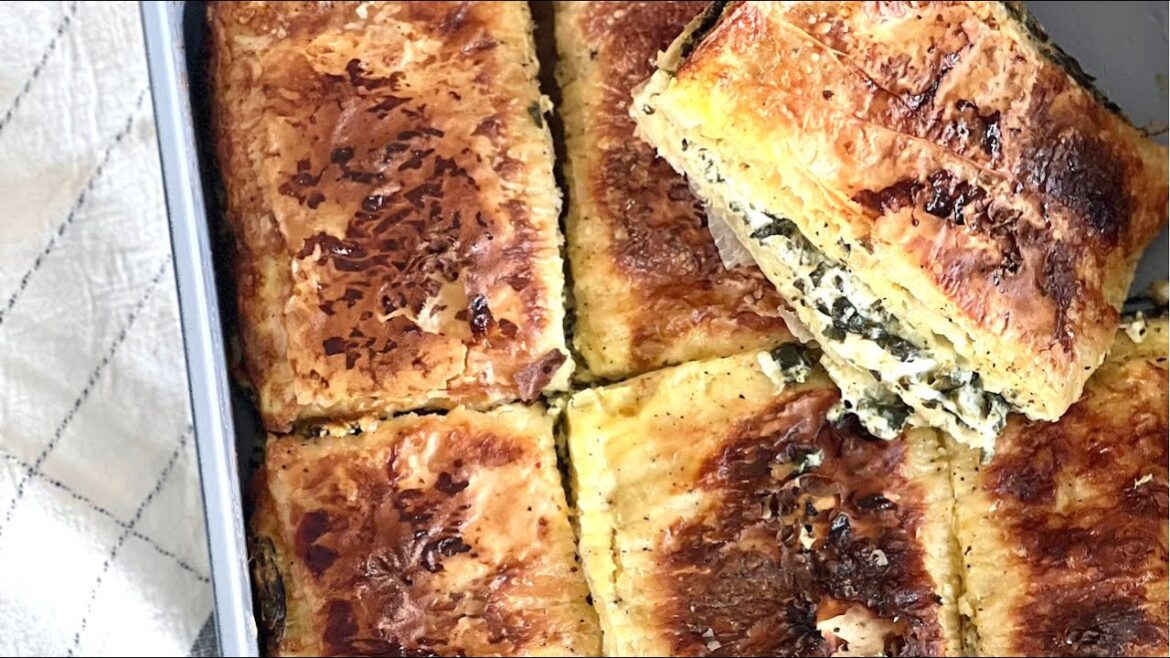 Phyllo Spinach Pie (Egyptian Goulash Recipe) Phyllo Spinach Pie (Egyptian Goulash Recipe)