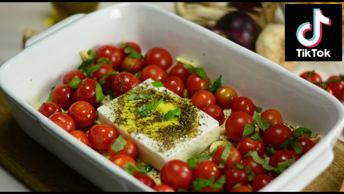 TikTok baked feta pasta with cherry tomatoes and roasted red peppers | Taby’s Welt TikTok baked feta pasta with cherry tomatoes and roasted red peppers | Taby's Welt