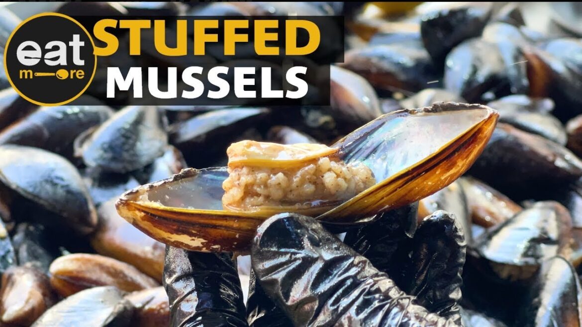 Turkey's Most Famous Street Food: Stuffed Mussels | #shorts