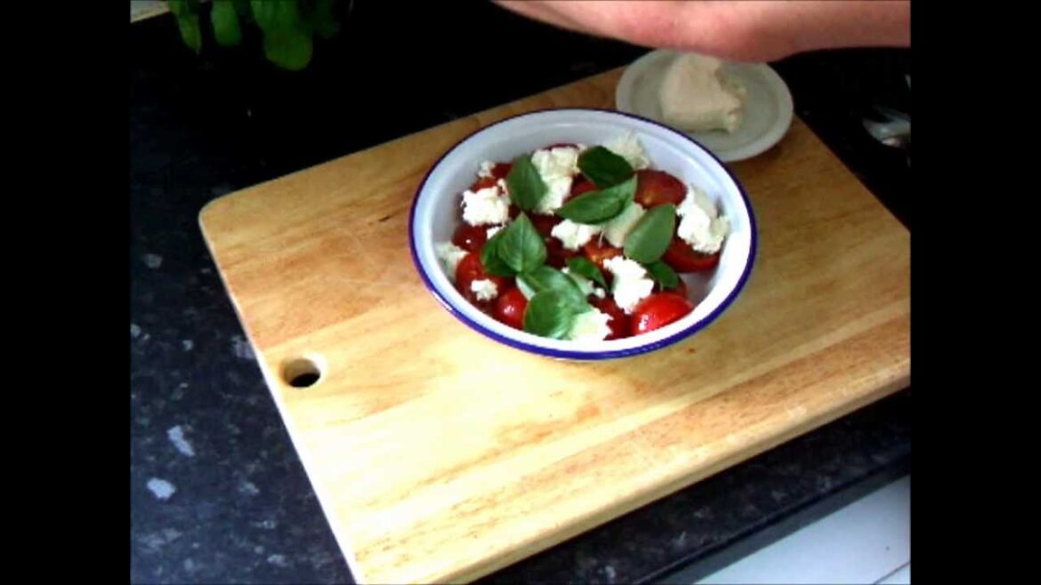 INSALATA CAPRESE TOMATO MOZZARELLA & BASIL SALAD RECIPE HOW TO MAKE ITALIAN FOOD