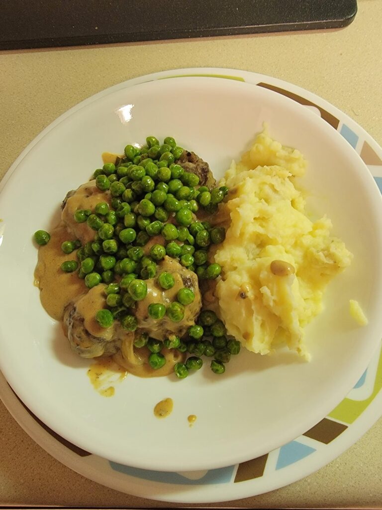 Meatballs & Creamy Onion Gravy