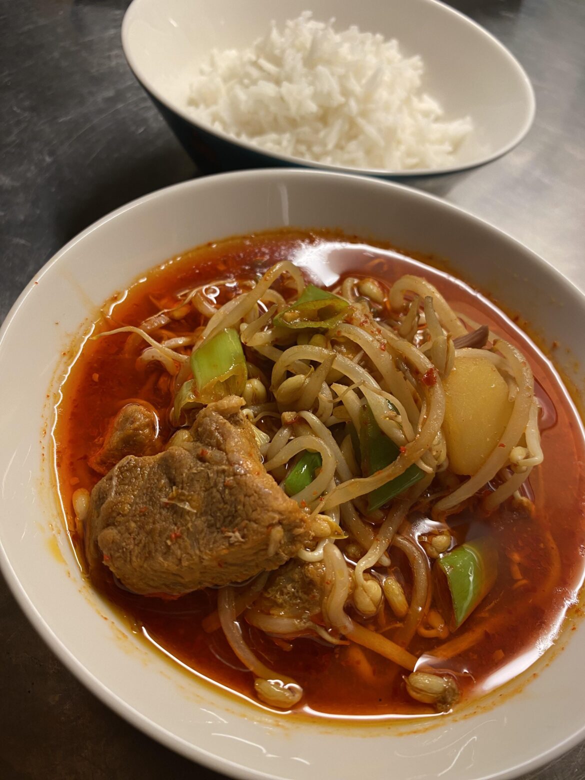 Made gamjatang/감자탕