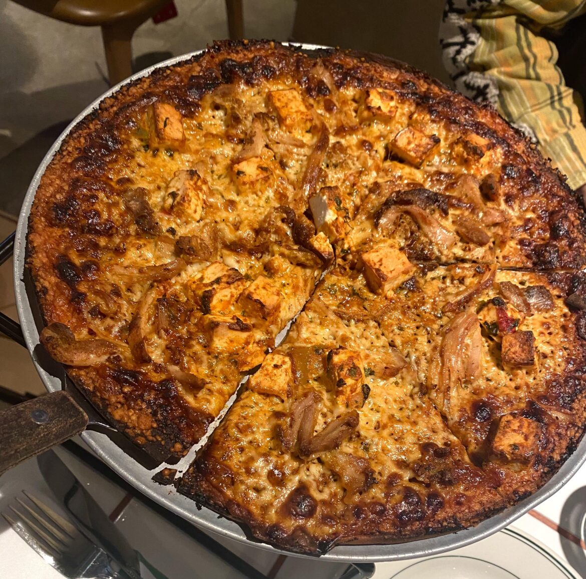 Chicken Tikka and Kadai Paneer pizza @ Pijja Palace in Silver Lake