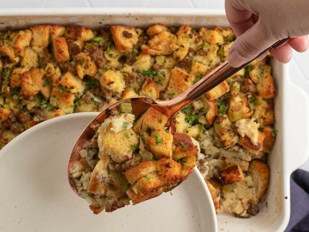 Anyone have luck freezing the sage and sausage stuffing? Anyone have luck freezing the sage and sausage stuffing?