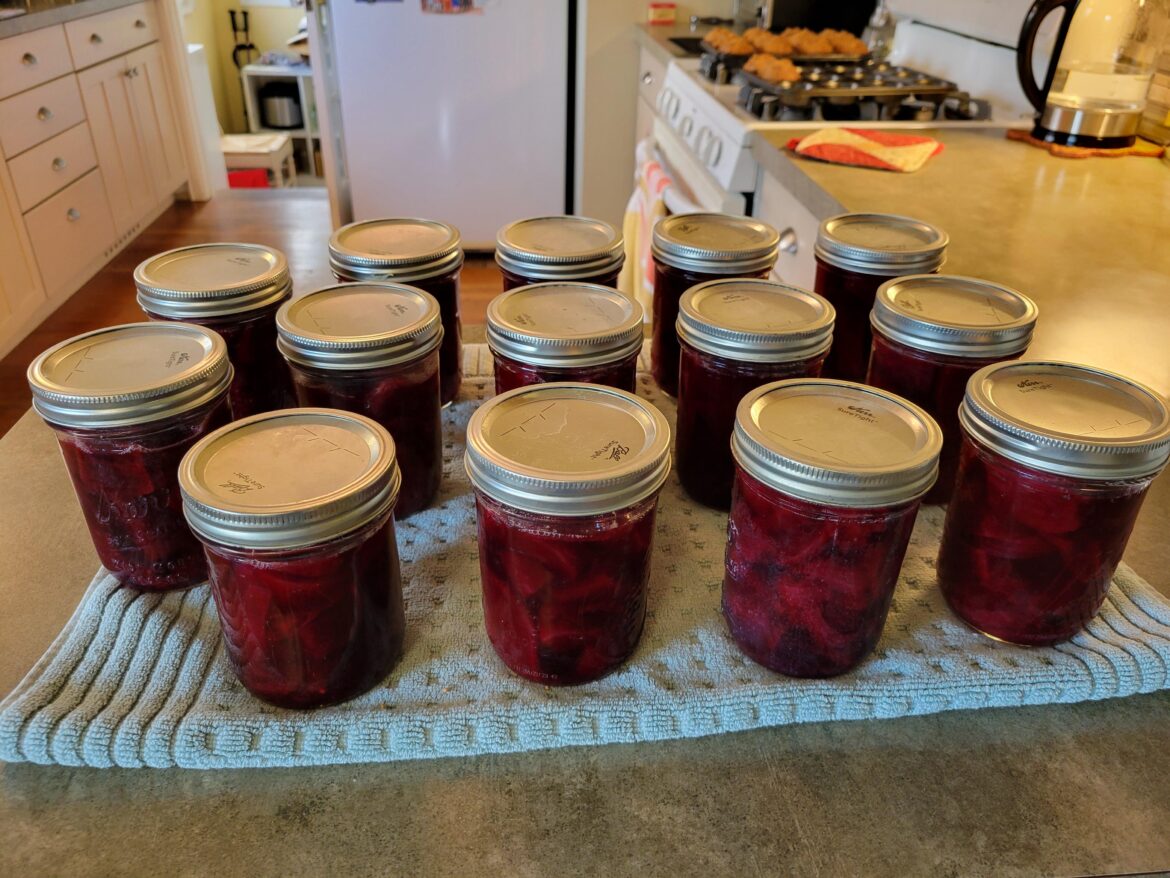 Spicy pickled beets Spicy pickled beets