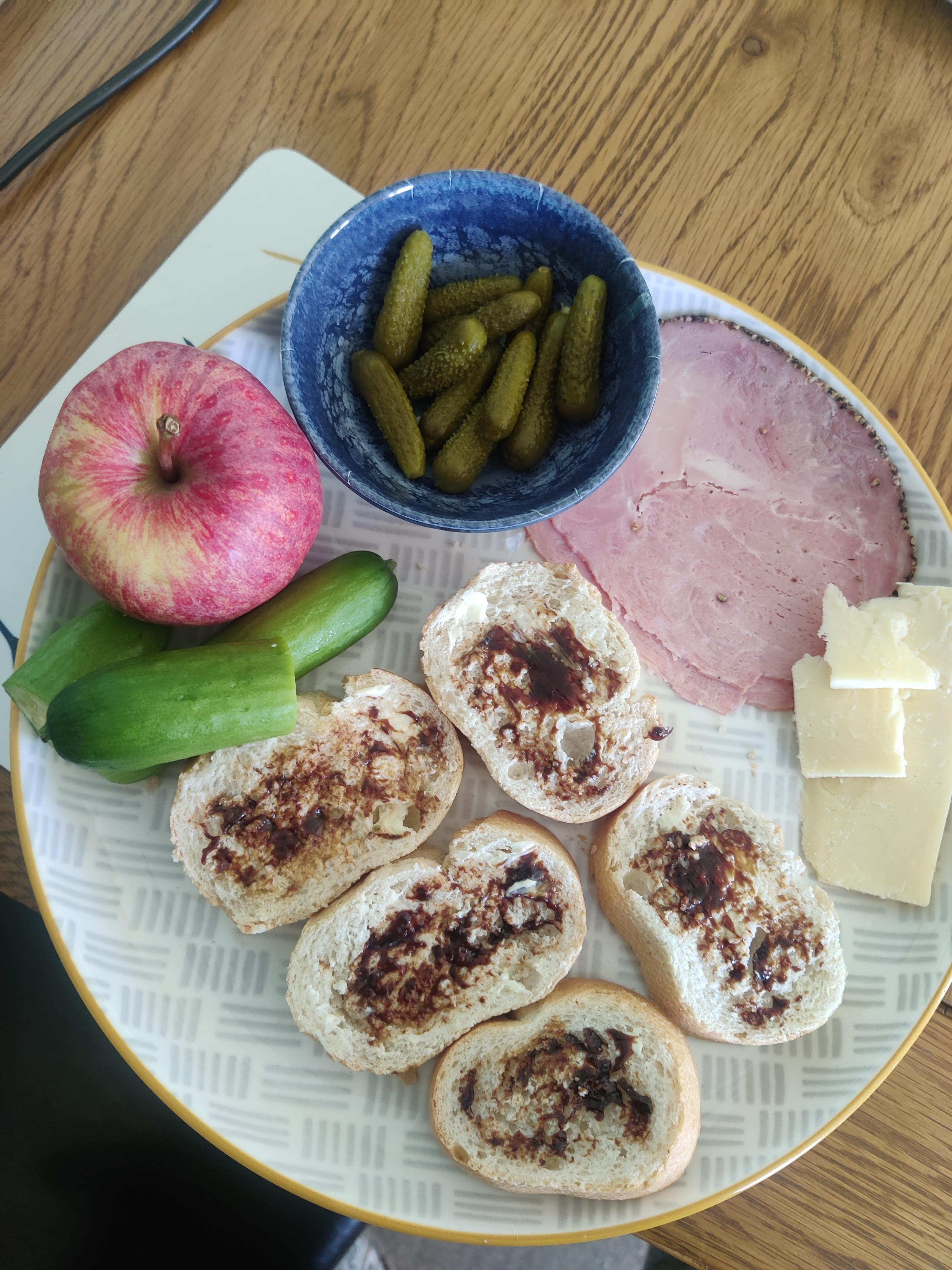 Medieval peasant lunch, because there is no food in my house. Dining