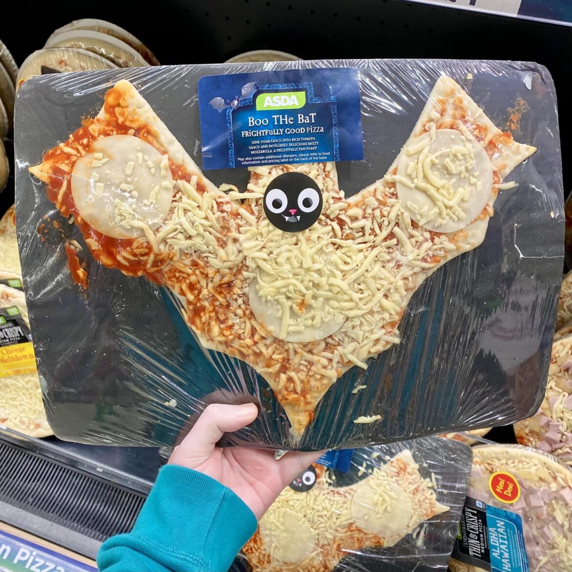 Boo the Bat Pizza