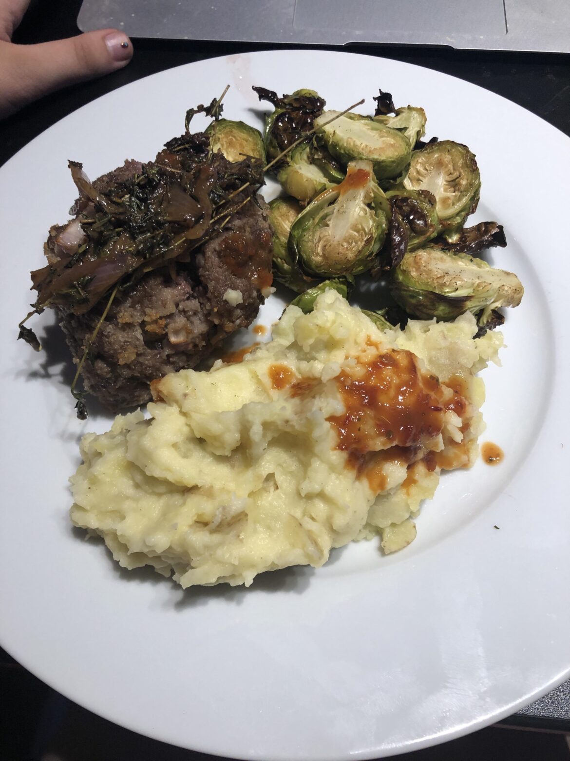 10/2/23: Meatloaves with Creamy Thyme Sauce (ft. a lil more hot sauce than intended lol)