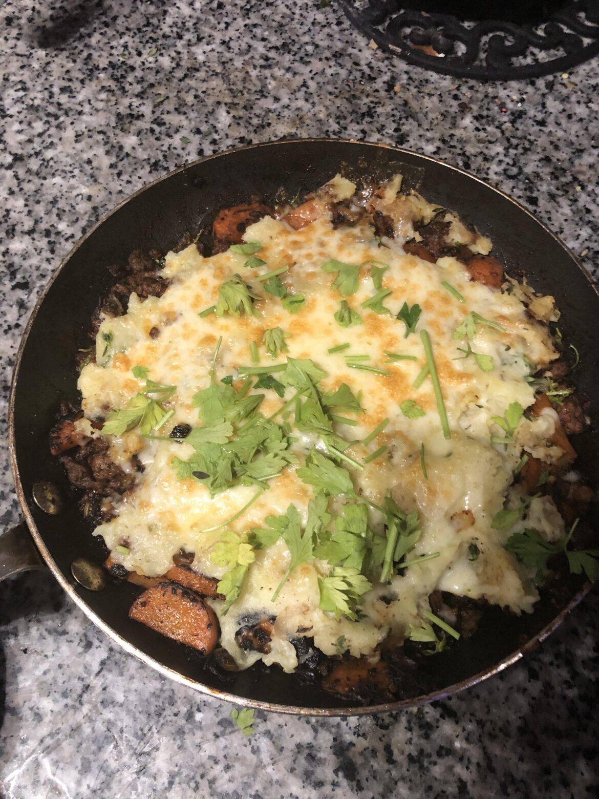 10/30/23: Pub-Style Shepherds Pie (perfect timing as it was COLD today 😬)