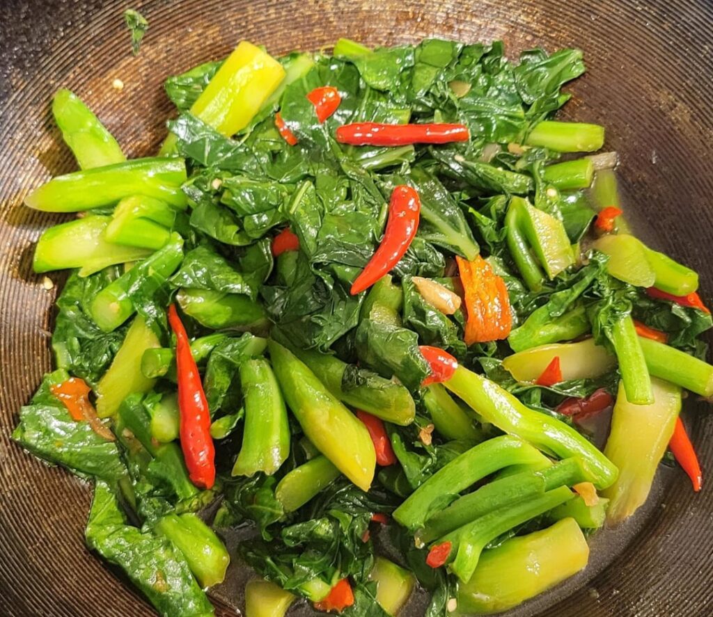 My wife's "thai vegetable" dinner tonight!