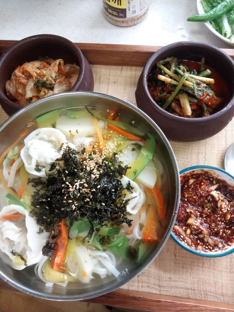 Kal guksu and meat