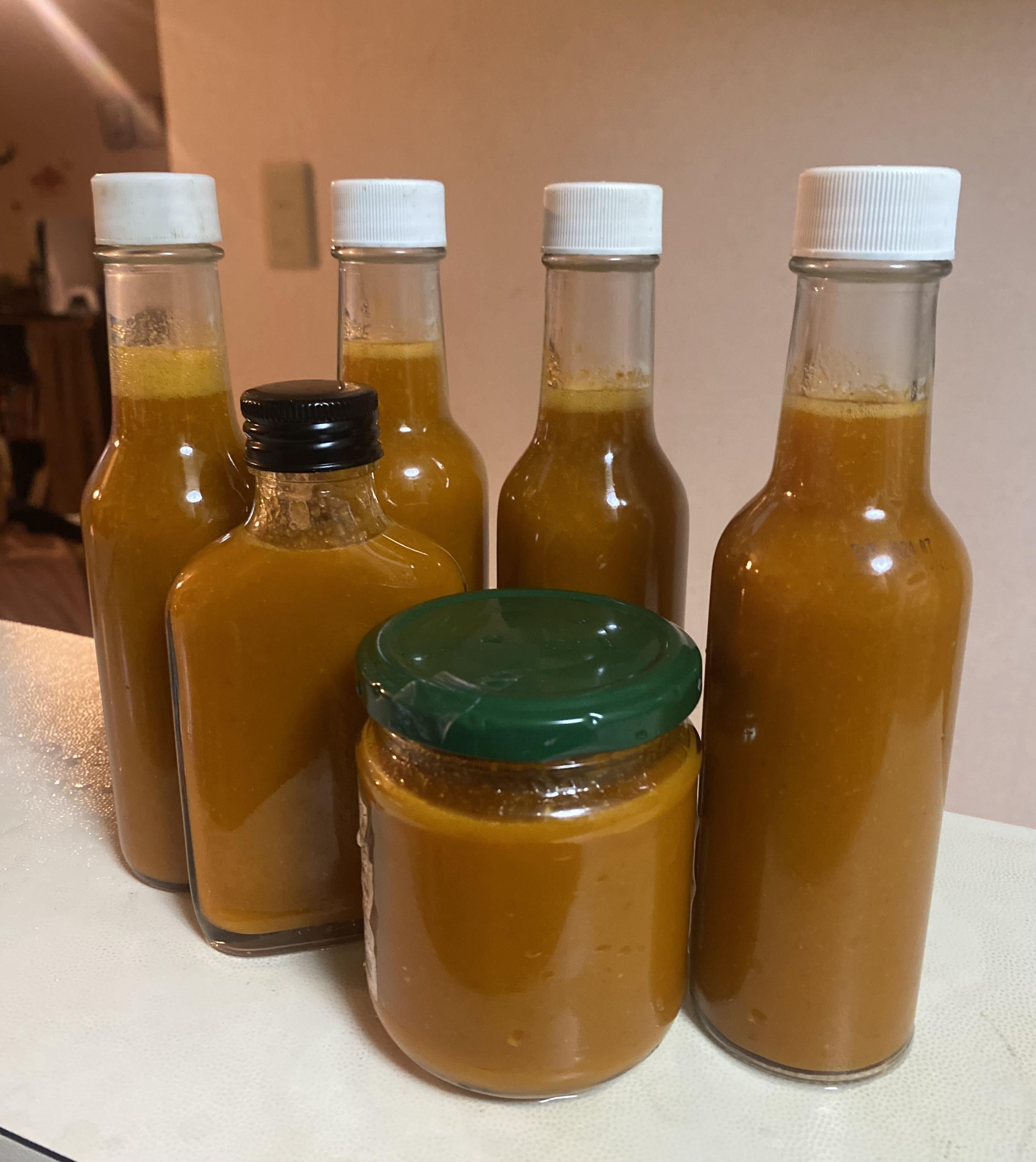 Homegrown sauce from Japan Fermented gekigkara bancho togarashi