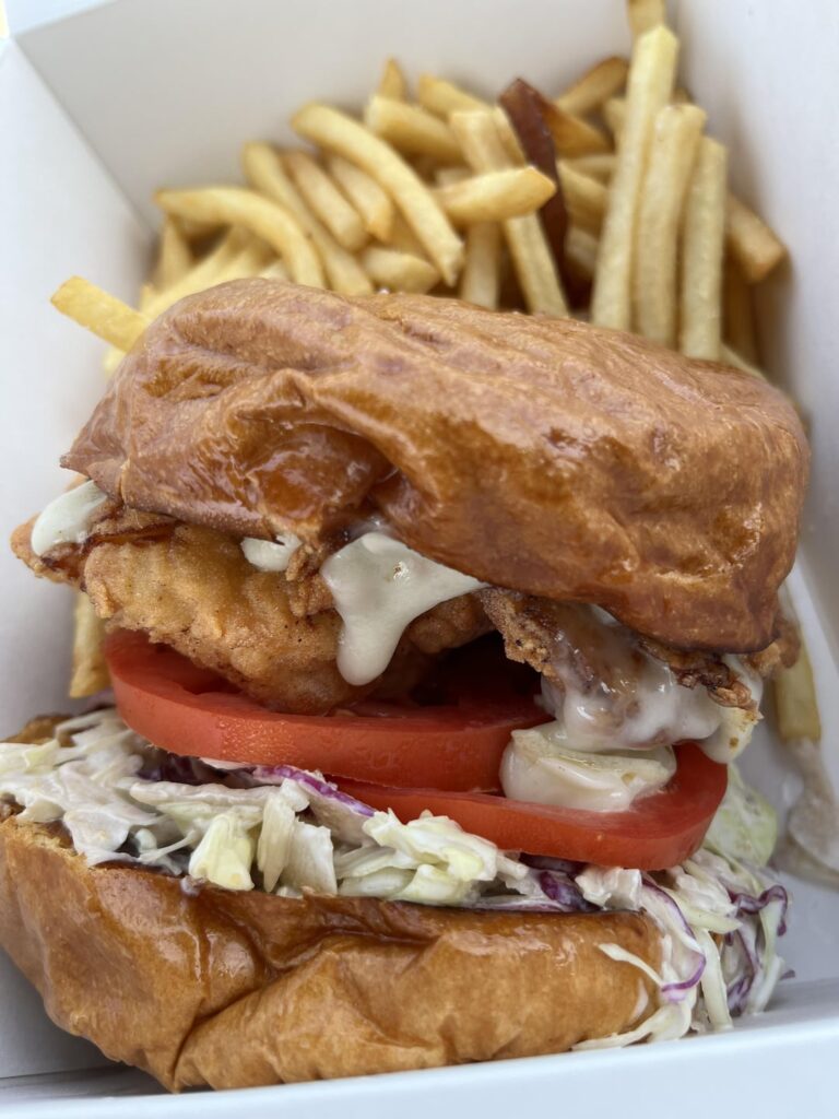 Crispy chicken sandwich